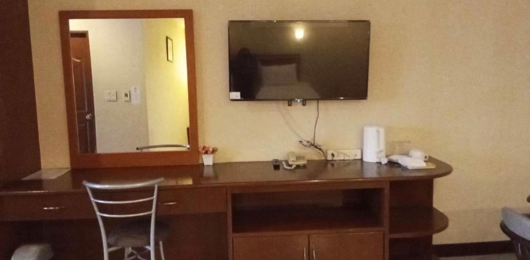 Kp Hotel Udonthani Kumphawapi Kültér fotó