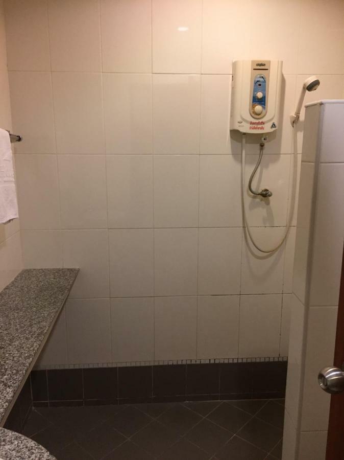 Kp Hotel Udonthani Kumphawapi Kültér fotó